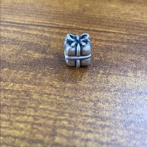 Pandora Jewelry RETIRED Present Gift Box Charm DISCONTINUED
